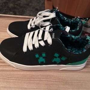Boys Minecraft Sneakers size 2